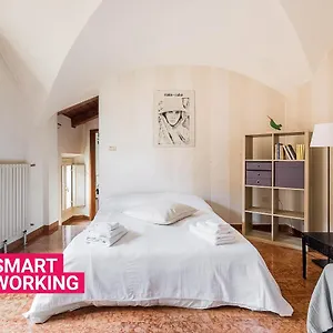 appartamento-a-due-passi-dalle-torri-by-wonderful-italy.emilia-romagnahotels.net/